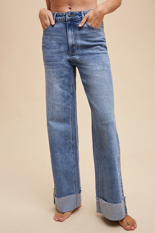 Elm 90s Straight Jeans